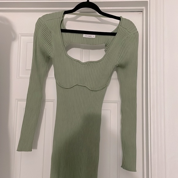 12th Tribe Dara Sage Ribbed Midi Dress - Picture 4 of 8